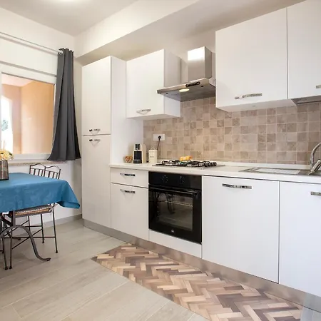 Calarossa House 公寓 罗萨岛