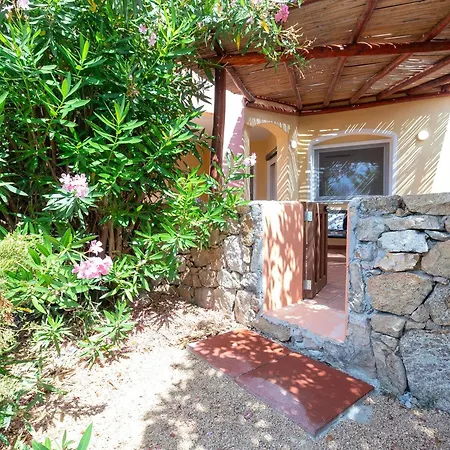Calarossa House Apartman Isola Rossa