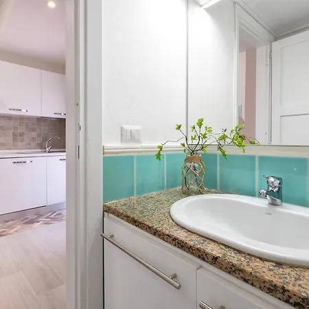 Calarossa House Apartman *