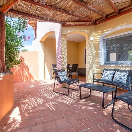 Calarossa House