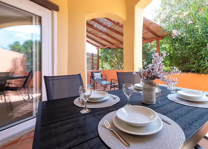 Calarossa House Daire Isola Rossa (Sassari)